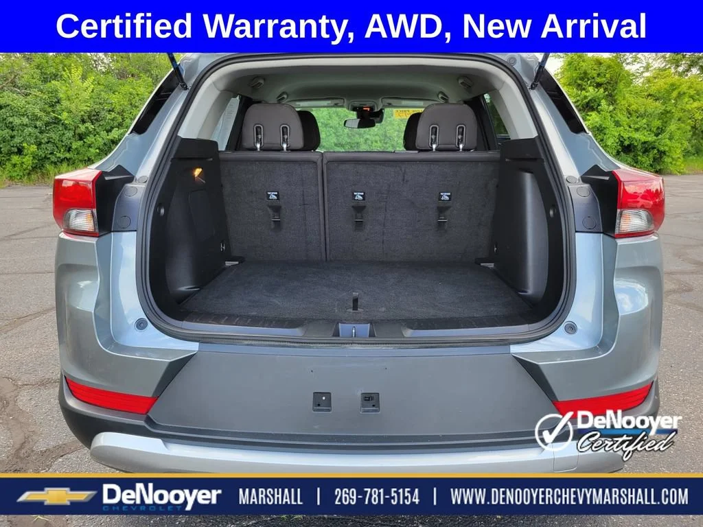 Used 2025 Sterling Gray Metallic Chevrolet LT image 24