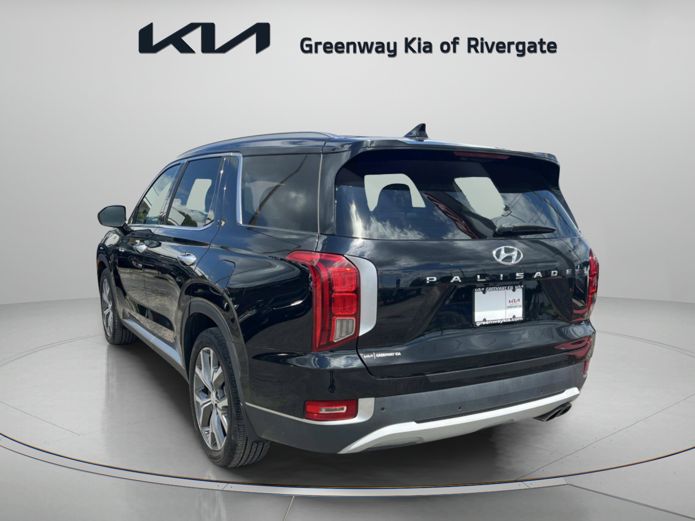 Used 2022 Abyss Black Pearl Hyundai SEL image 5