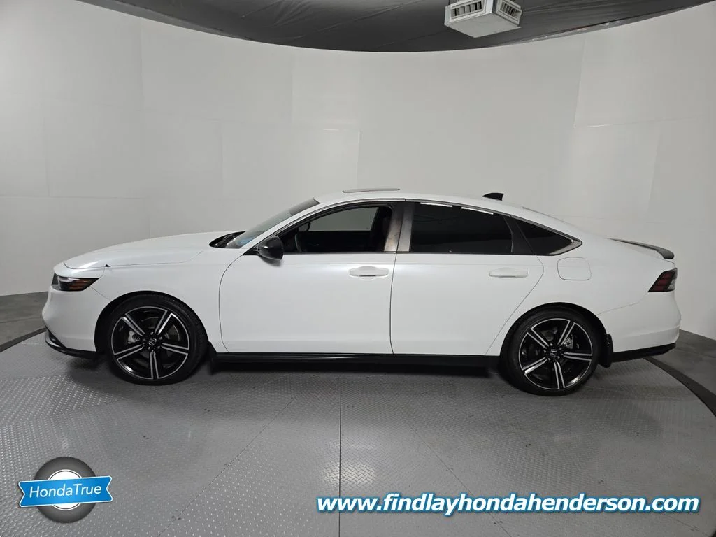 Certified Used 2023 Platinum White Pearl Honda Sport image 3