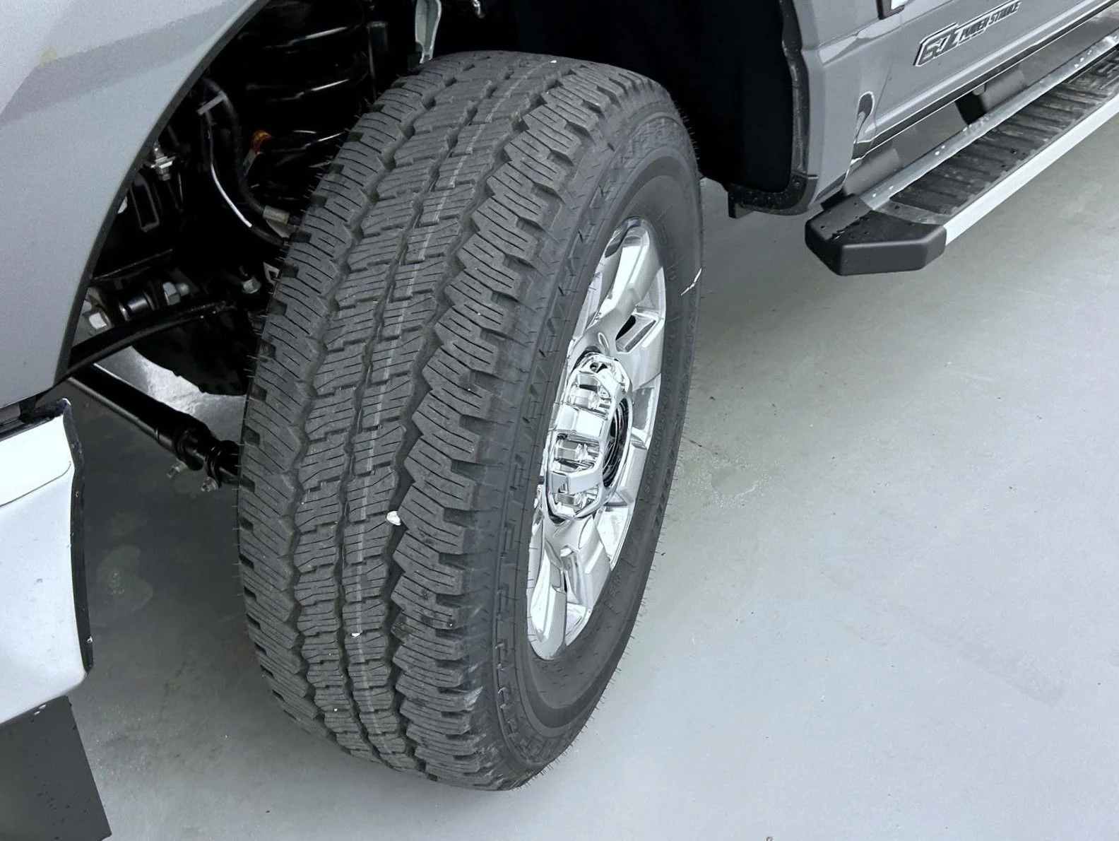 New 2026 Gray Ford Lariat image 23
