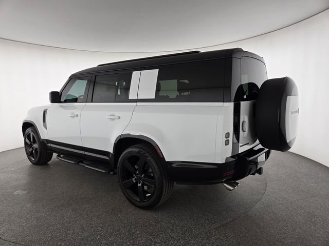 2026 Land Rover Defender V8 - Photo 16