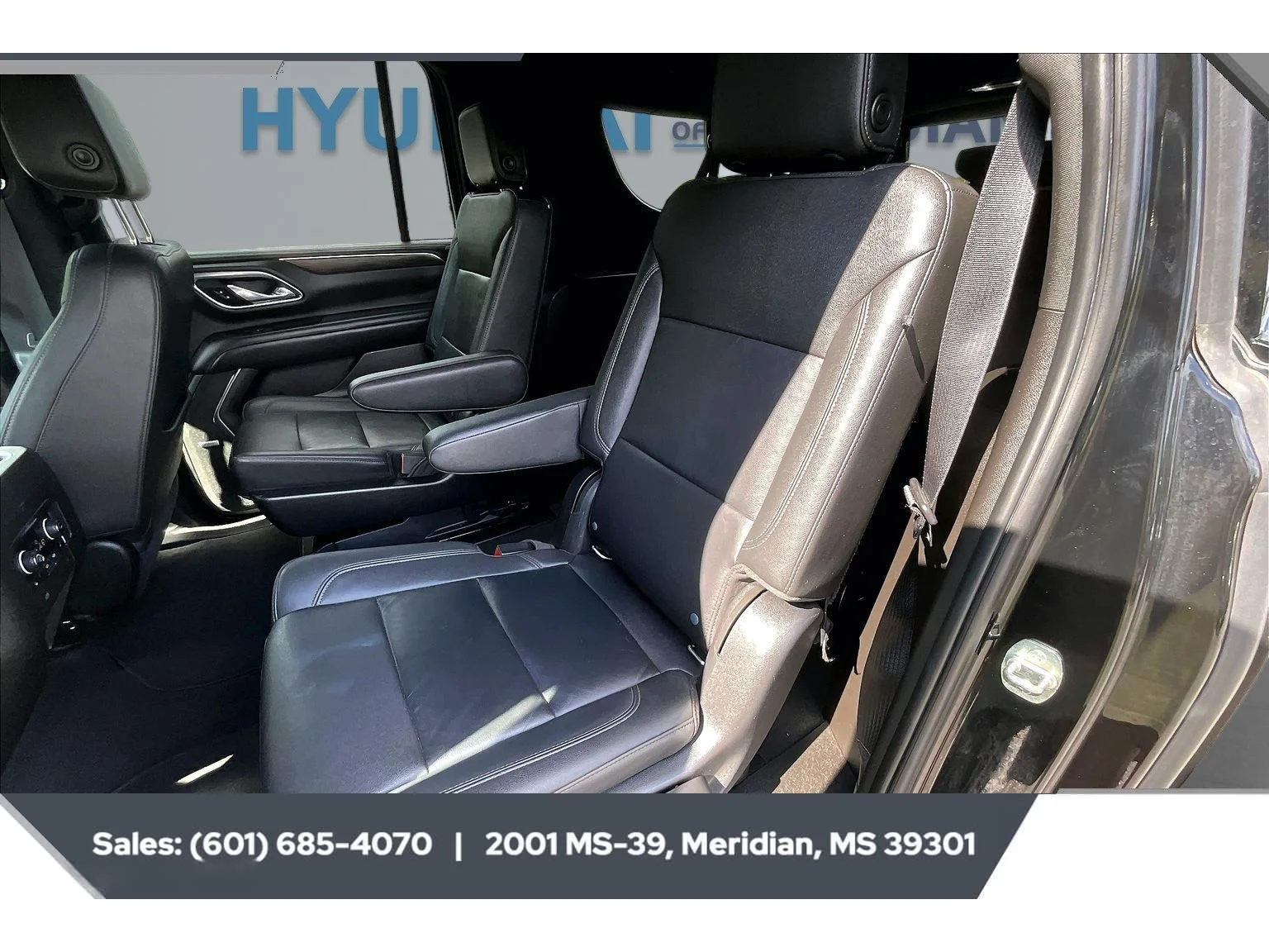 Used 2021 black Chevrolet Z71 image 19