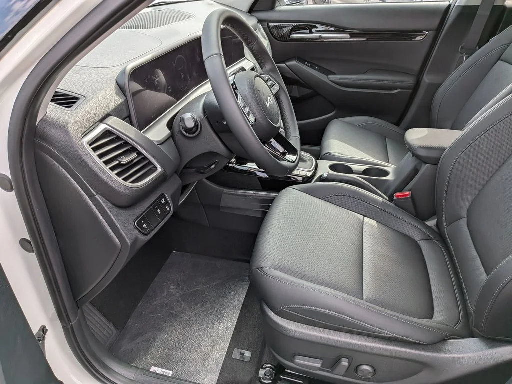 New 2026 White Kia EX image 20