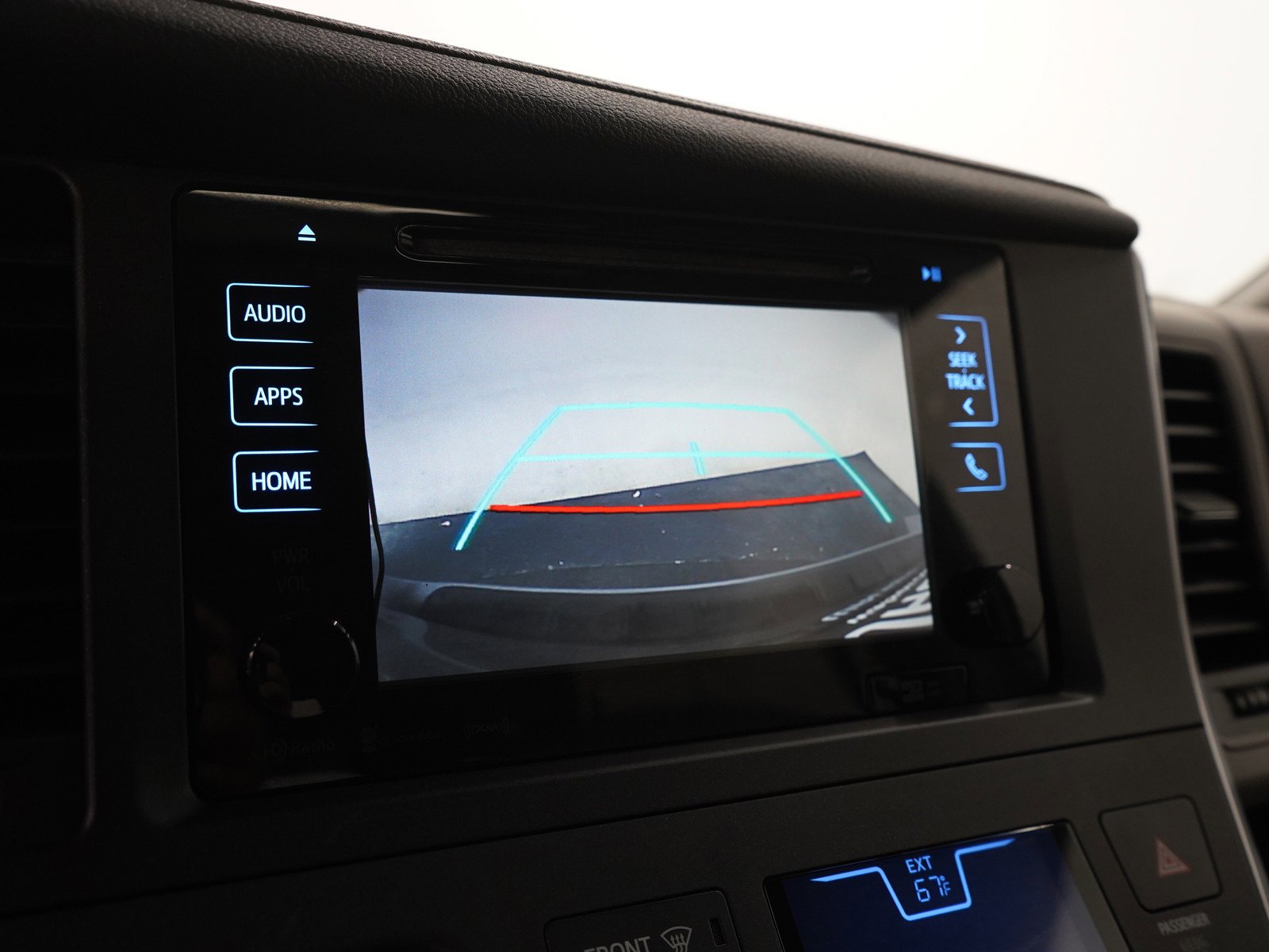 2017 Toyota Sienna XLE Premium - Photo 23