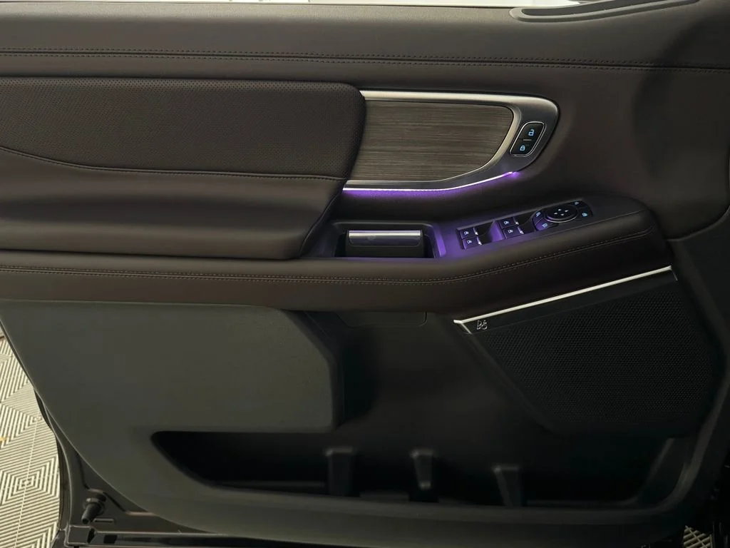 New 2026 Black Ford Platinum image 26