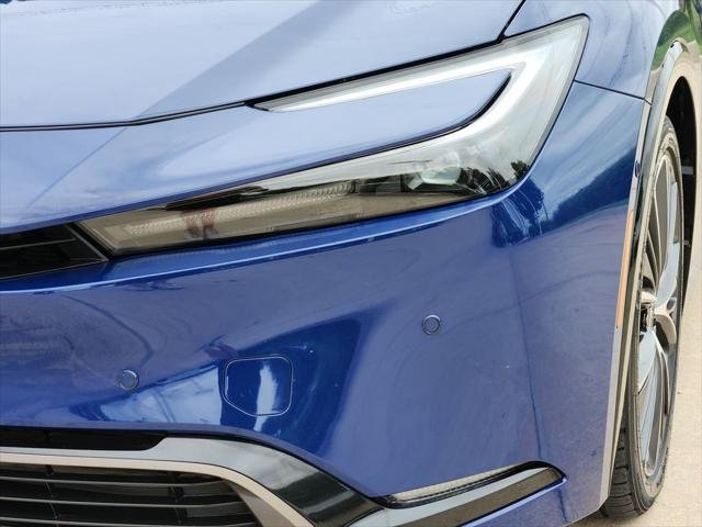 Certified Used 2025 RESERVOIR BLUE Toyota  image 10