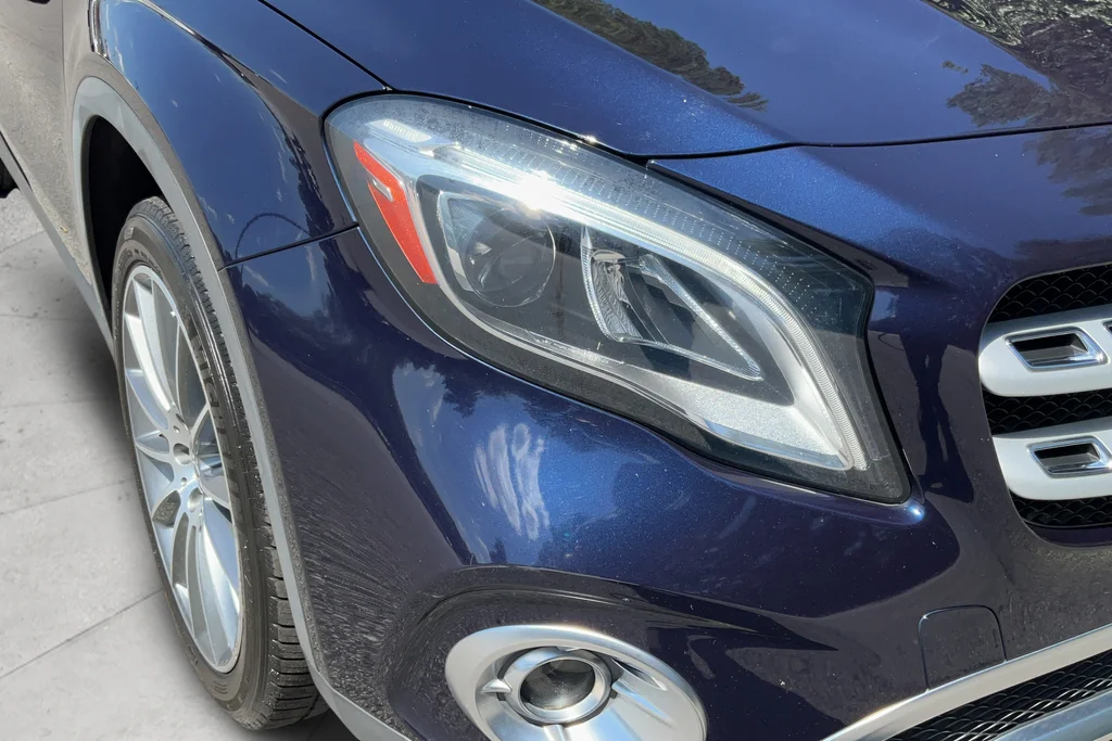 Used 2019 Blue Mercedes-Benz GLA 250 image 26
