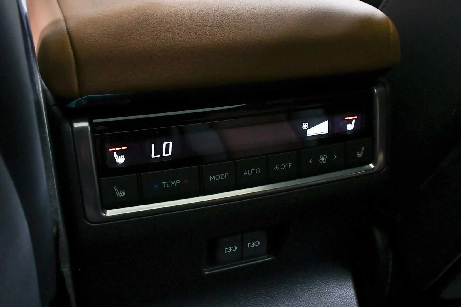 Certified Used 2025 Caviar Lexus Luxury+ image 25