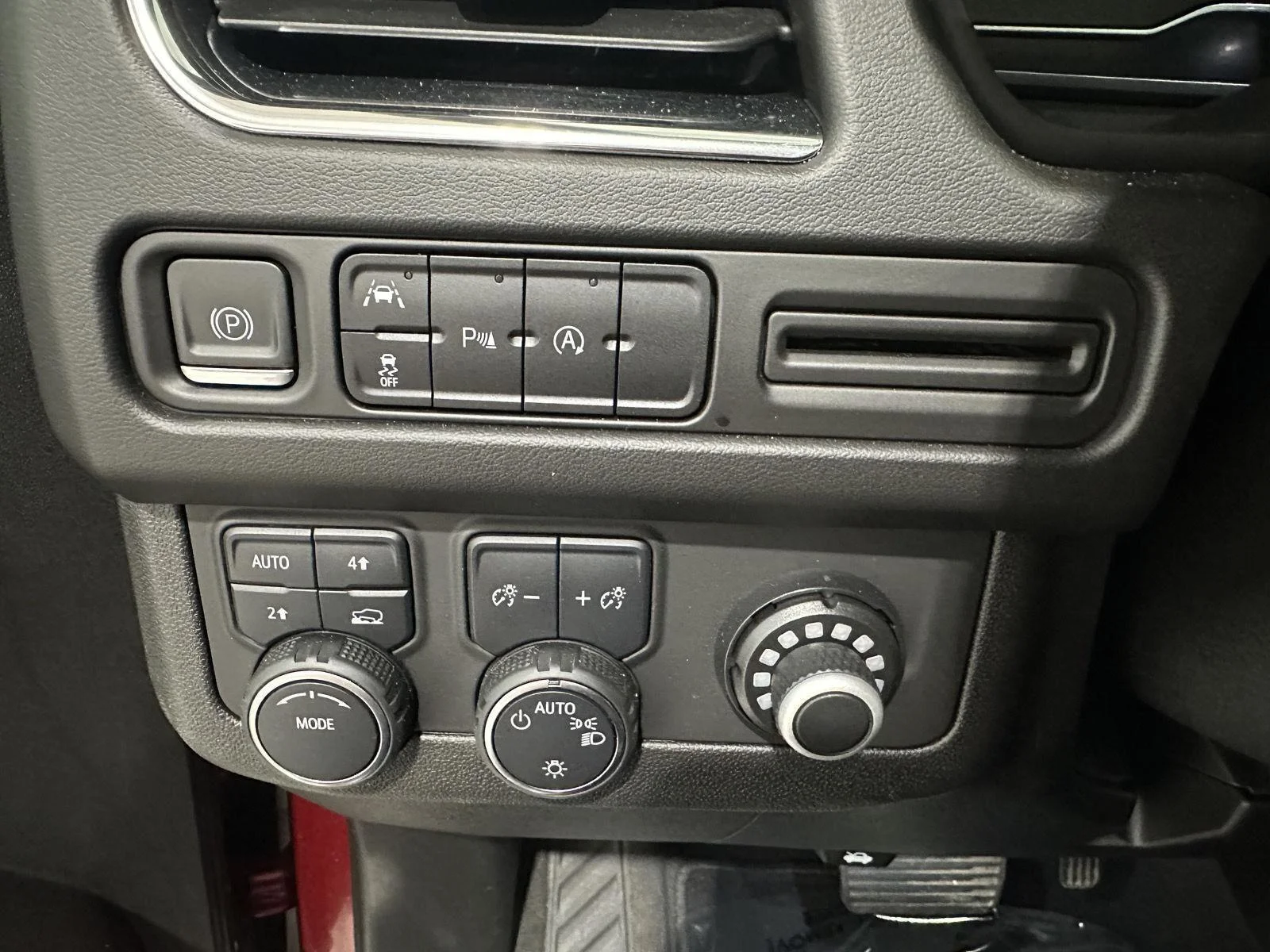 Used 2023 RADIANT RED TINTCOAT Chevrolet RST image 16