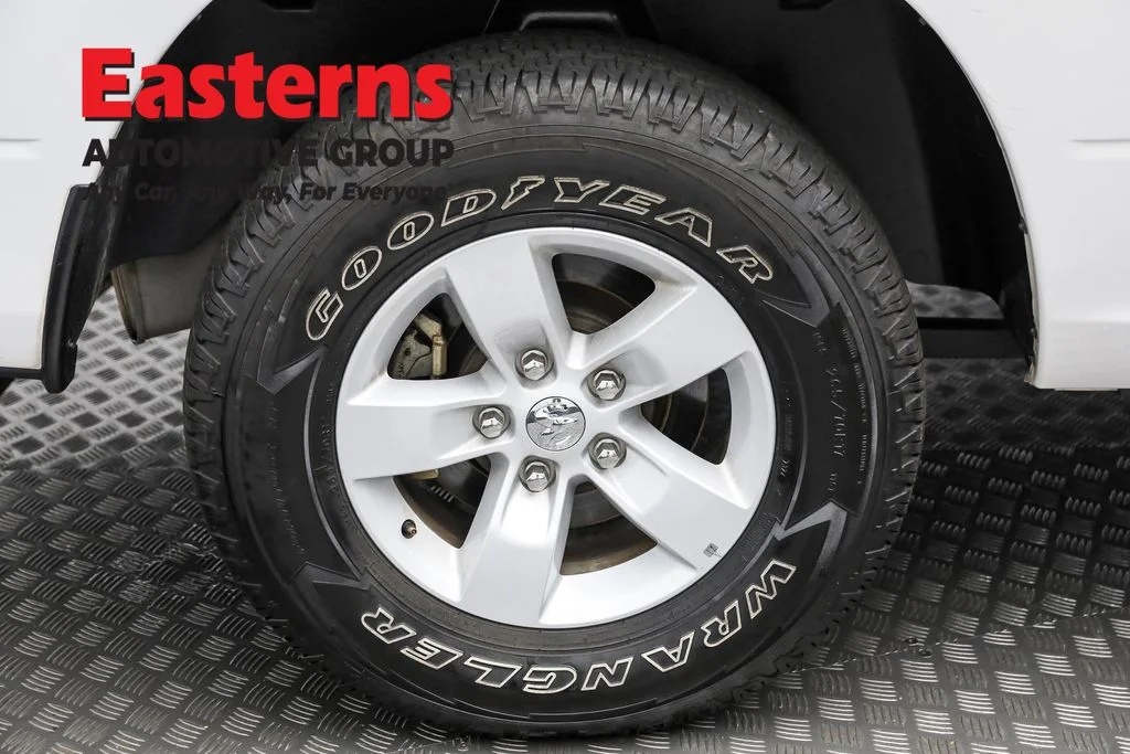 Used 2023 White Ram SLT image 29