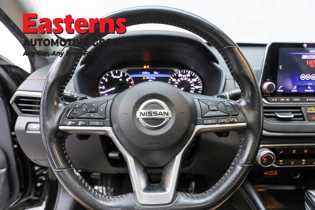 Used 2022 Black Nissan 2.5 SR image 10