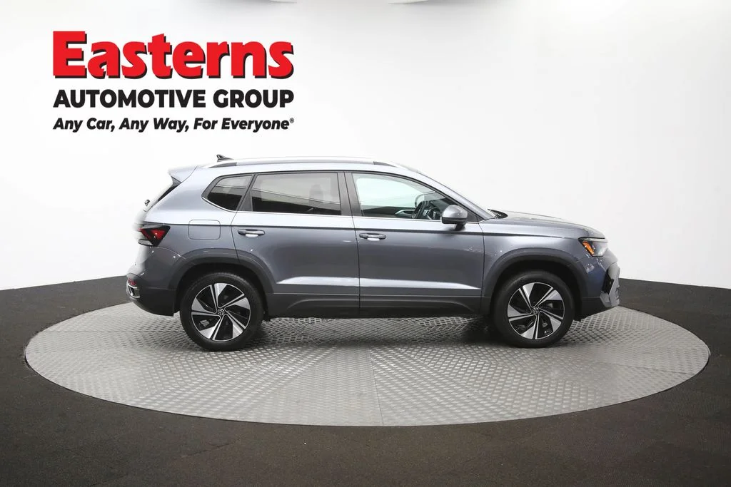 Used 2025 Gray Volkswagen 1.5T SE image 43