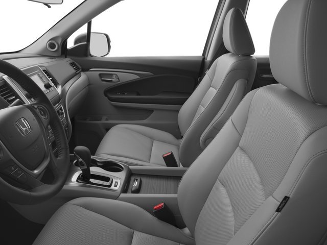 Used 2017 White Honda RTL image 9