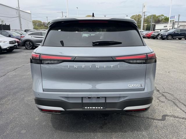 New 2027 HARBOR GRAY INFINITI Luxe AWD image 4