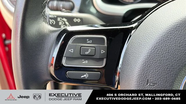 Used 2014 Red Volkswagen 2.0T R-Line image 10