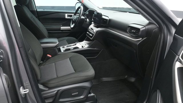 2023 Ford Explorer XLT - Photo 10