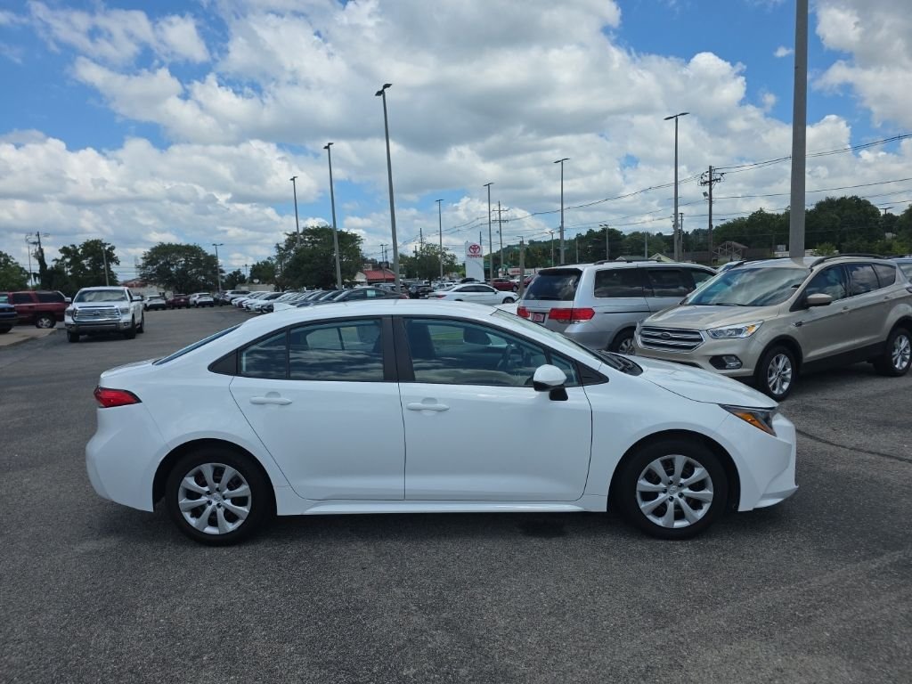 Used 2024 White Toyota LE image 3