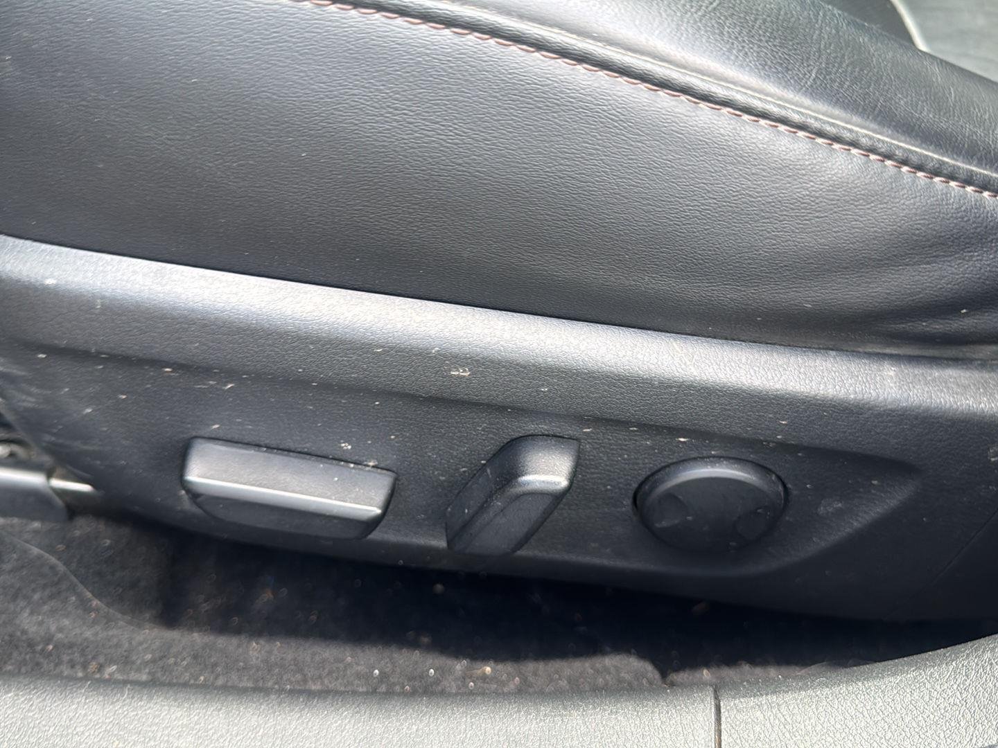 Used 2020 Jet Black Mica Mazda Premium Package image 7