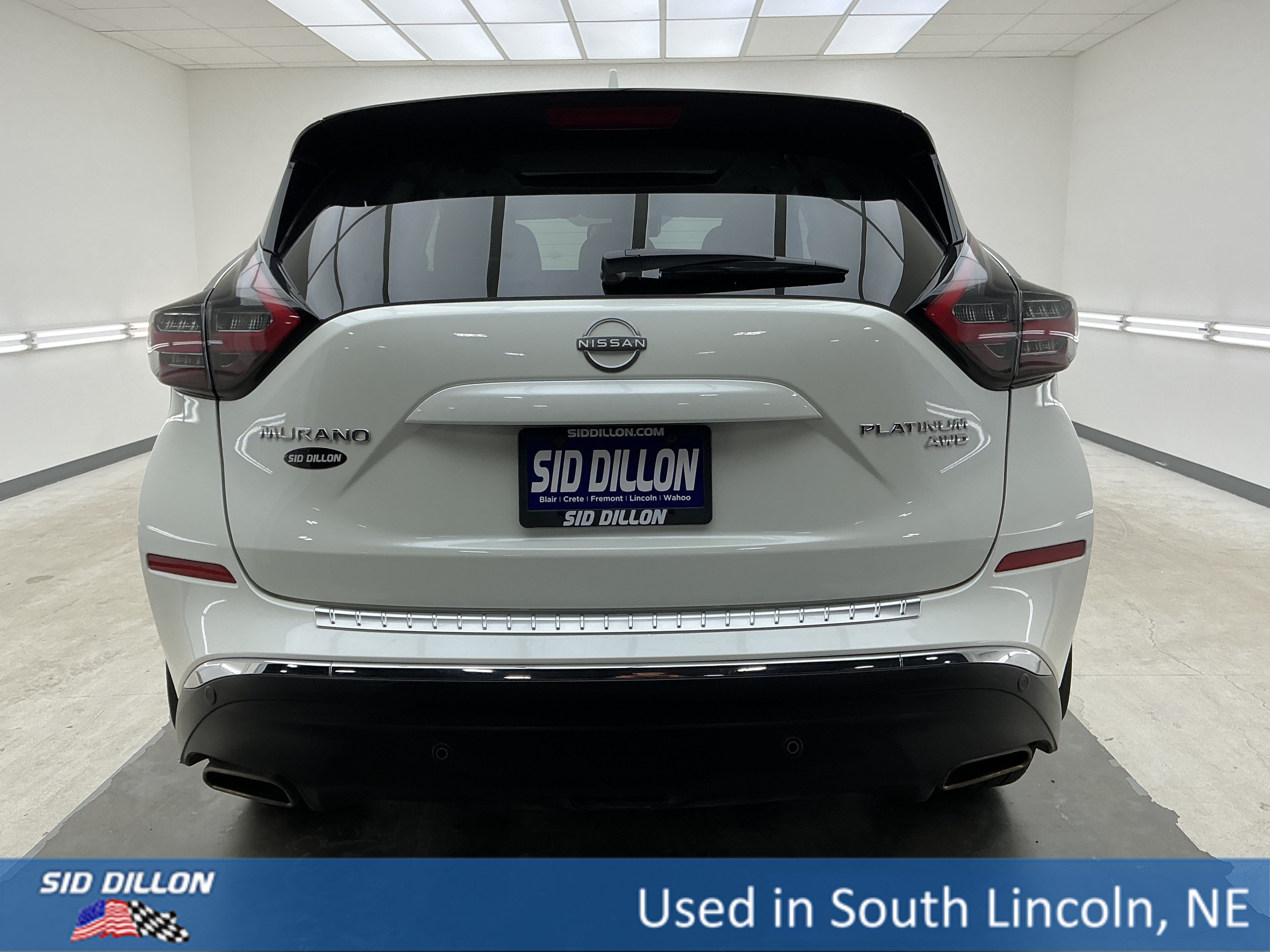 Used 2023 Pearl White Tricoat Nissan Platinum image 5