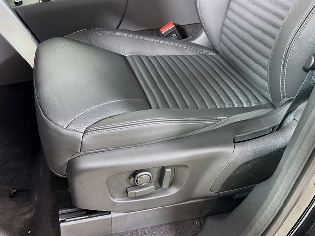 2026 Land Rover Discovery Gemini Edition - Photo 22