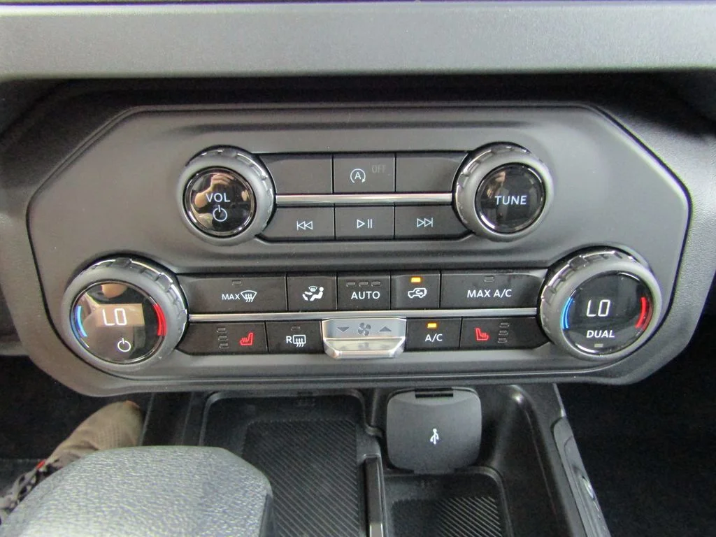New 2026 Oxford White Ford Big Bend® image 32