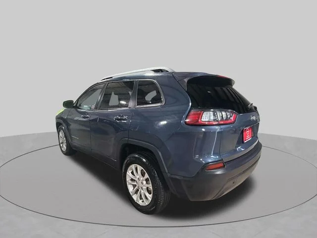Used 2021 Blue Jeep Latitude image 5