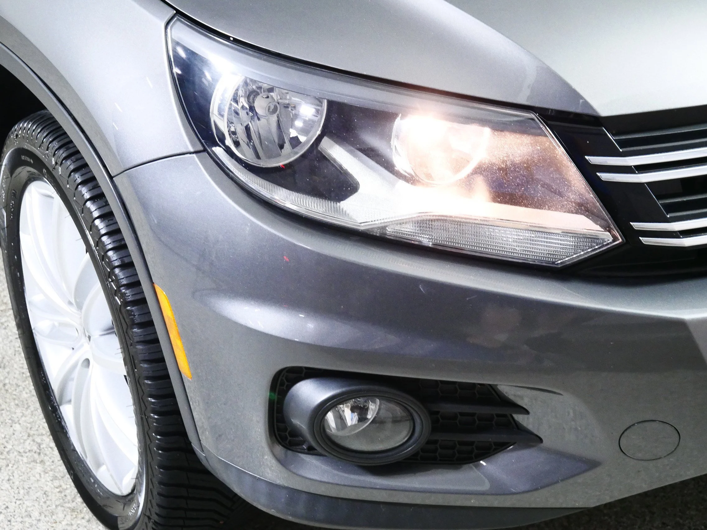 Used 2012 Pepper Gray Metallic Volkswagen S w/Sunroof image 16