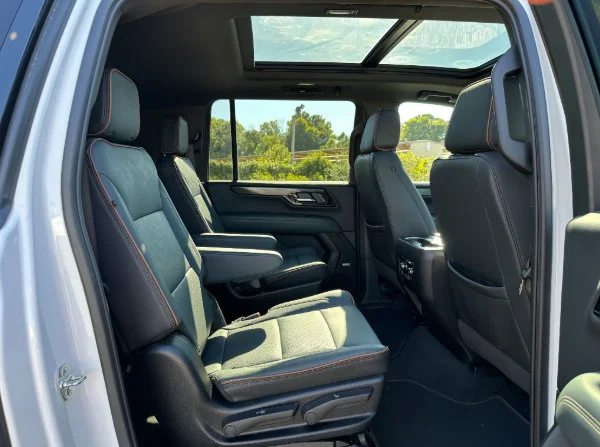 Used 2026 Summit White GMC AT4 image 8