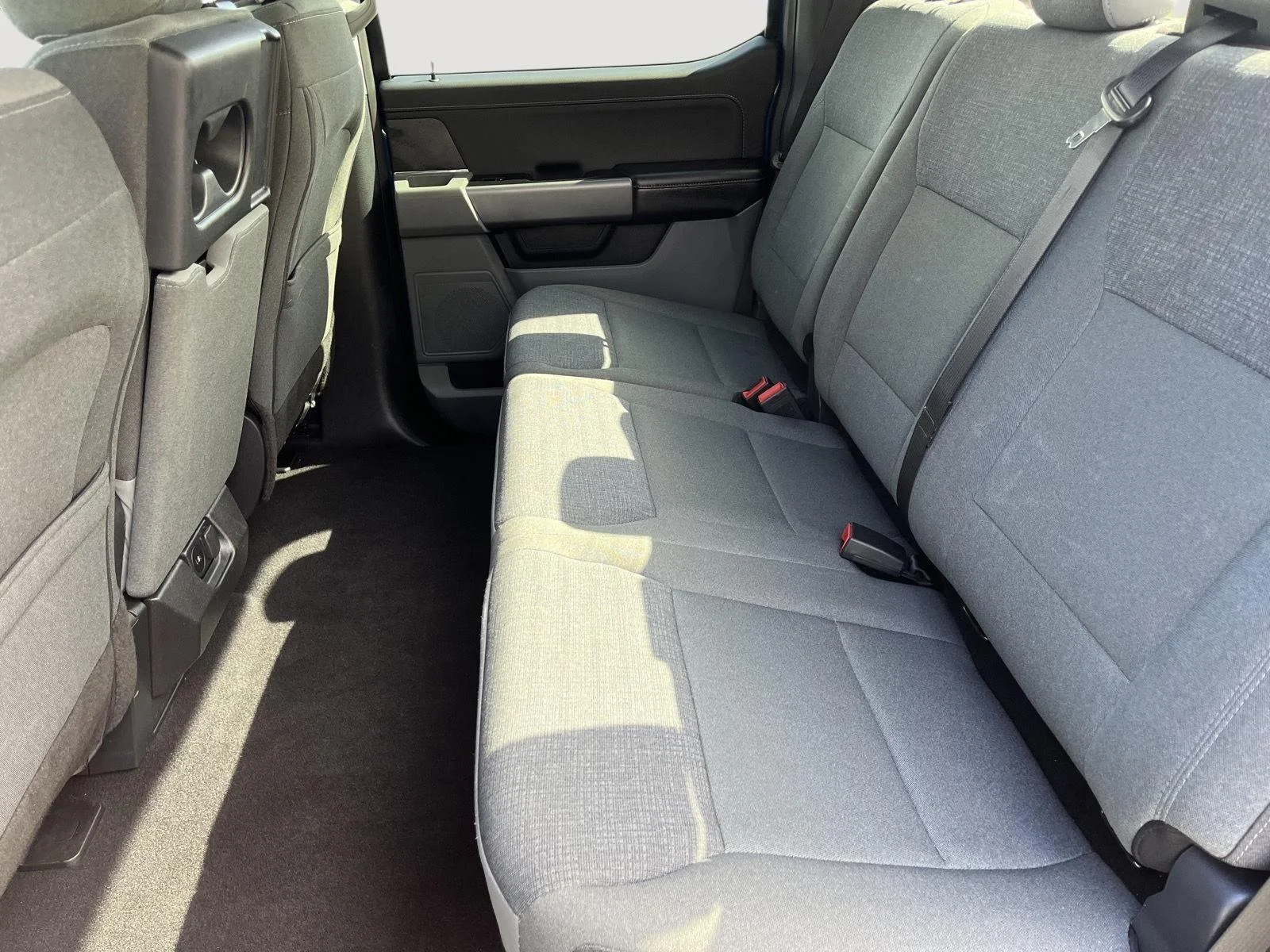 Used 2025 Atlas Blue Ford XLT image 15