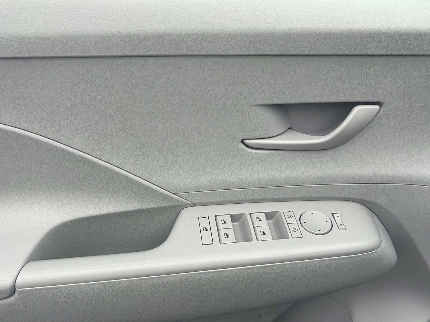 2024 Hyundai Kona SEL - Photo 24