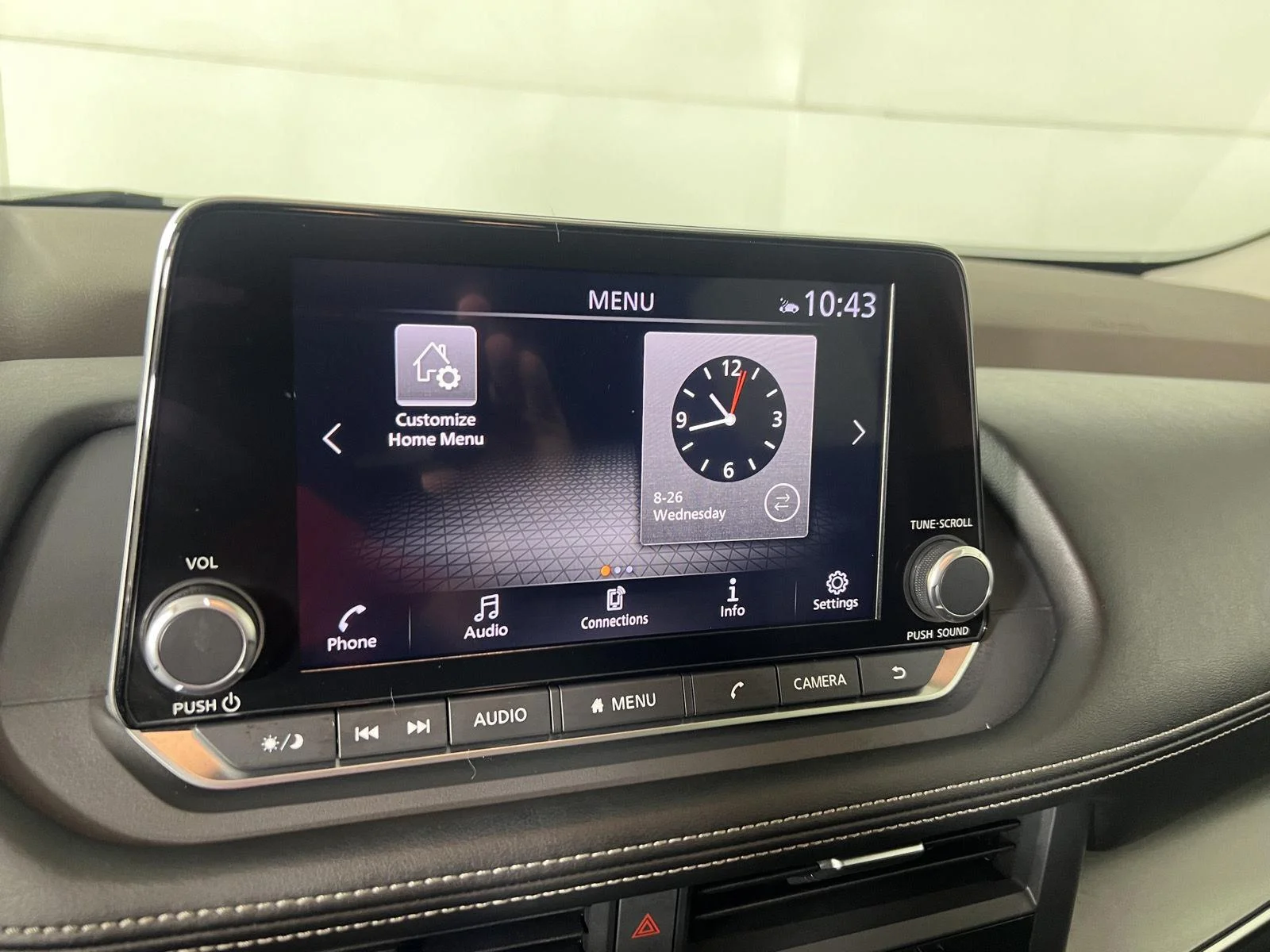 Used 2023 Pearl White Tricoat Nissan SV image 17