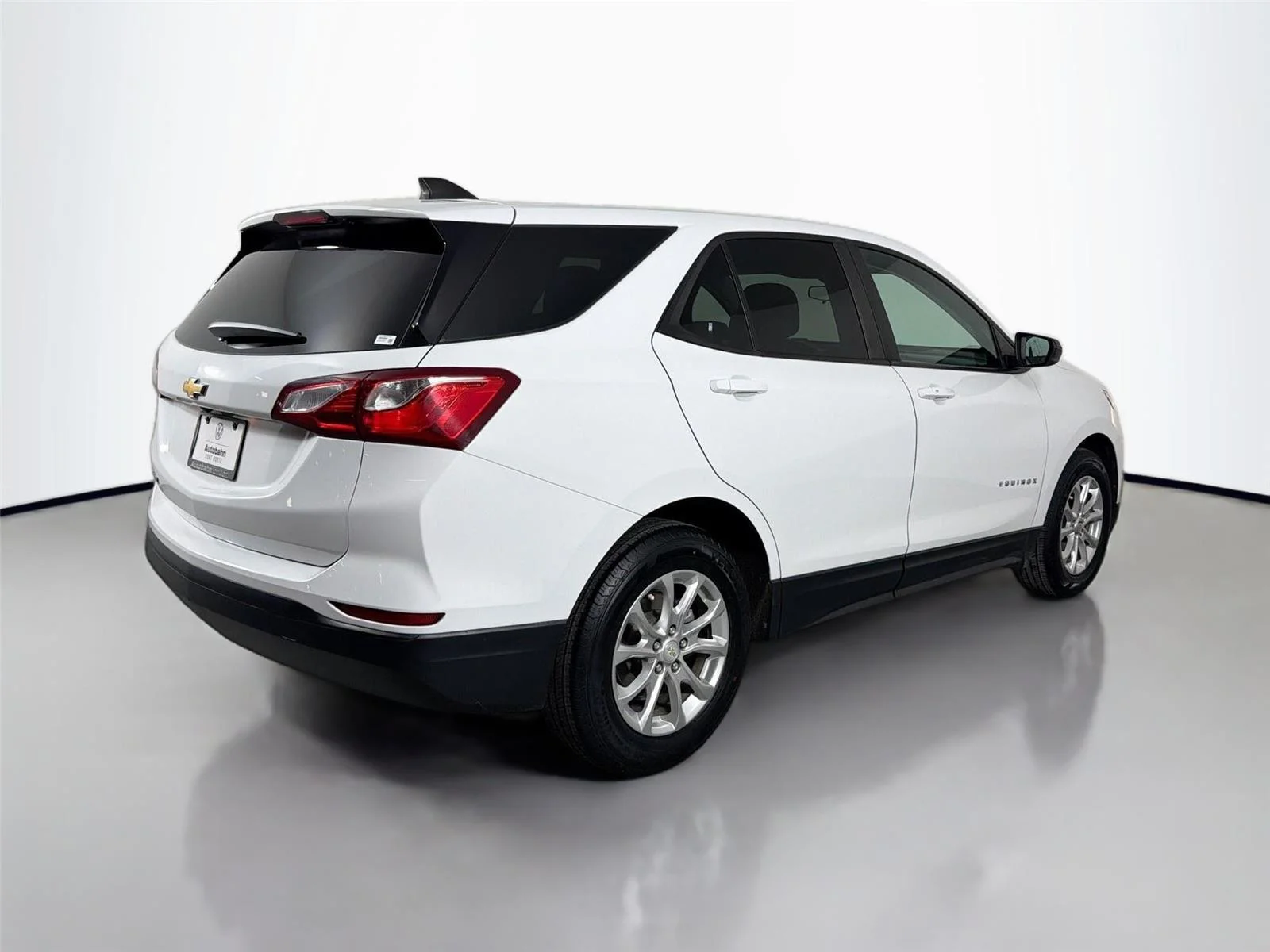 Used 2021 Summit White Chevrolet LS image 5