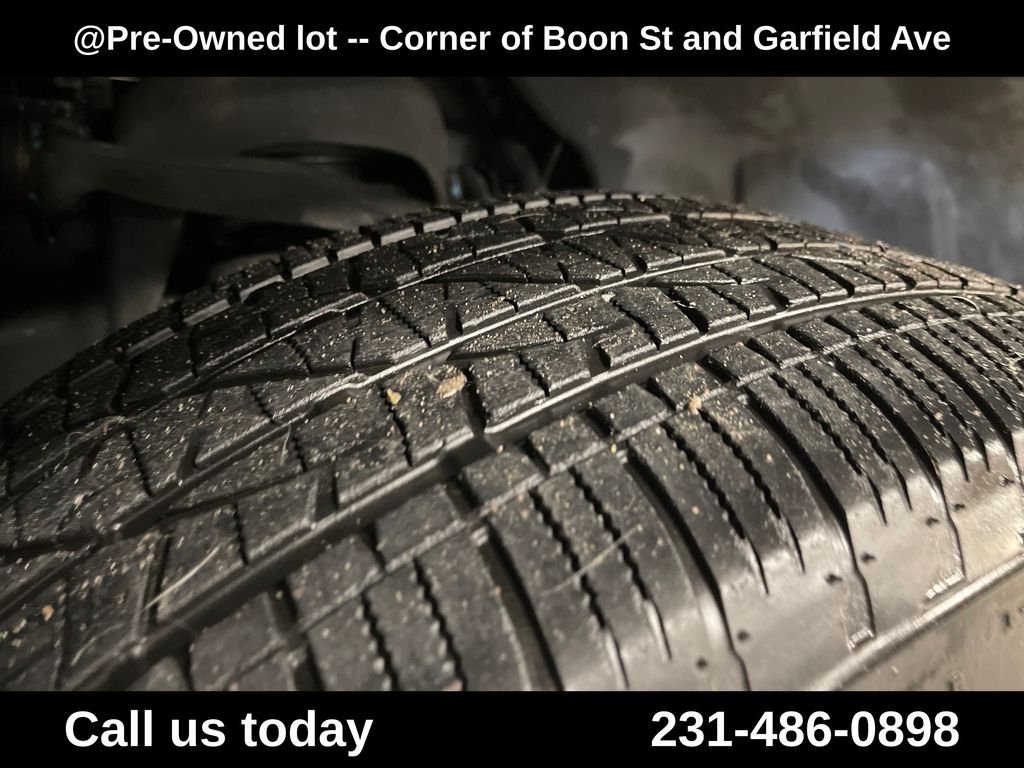 Used 2021 Gray Ford XL image 12