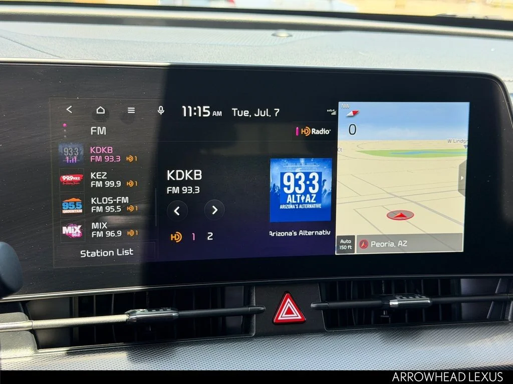Used 2023 White Kia SX image 26