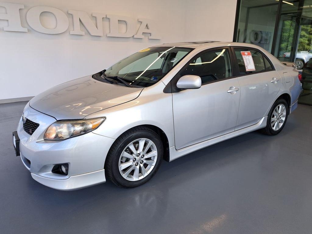 Used 2010 Silver Toyota S image 5
