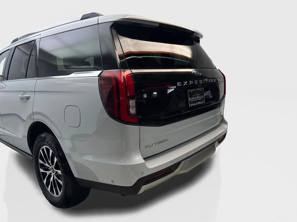 Used 2025 Silver Ford Platinum image 19