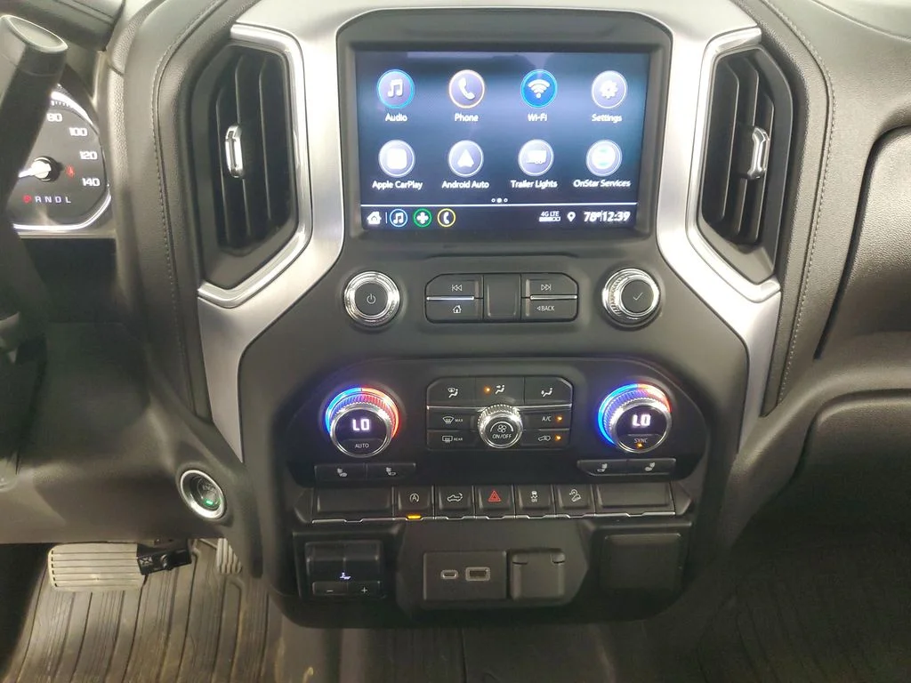 Used 2021 White GMC Elevation image 17