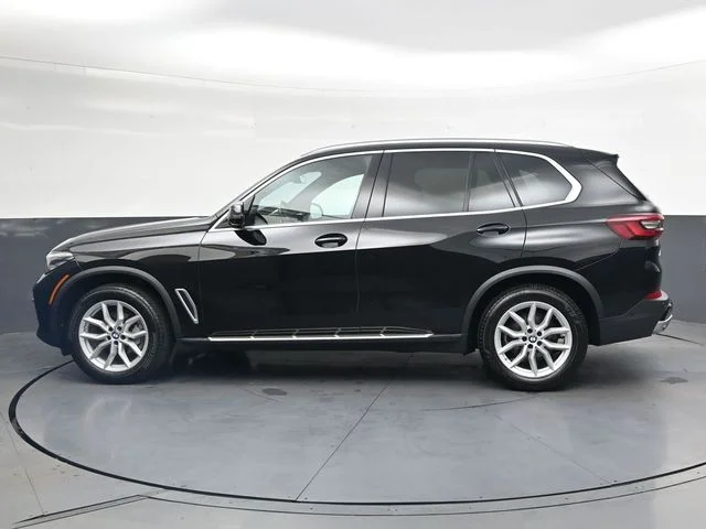Used 2023 Black BMW xDrive40i image 9