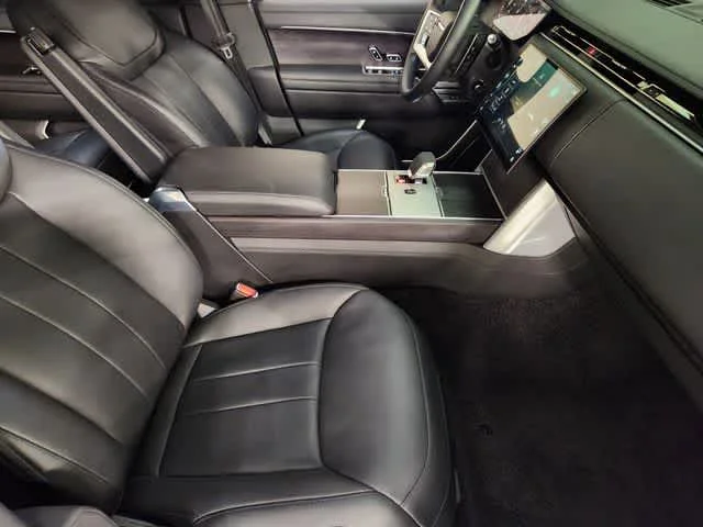 Used 2025 Santorini Black Metallic Land Rover Autobiography image 5