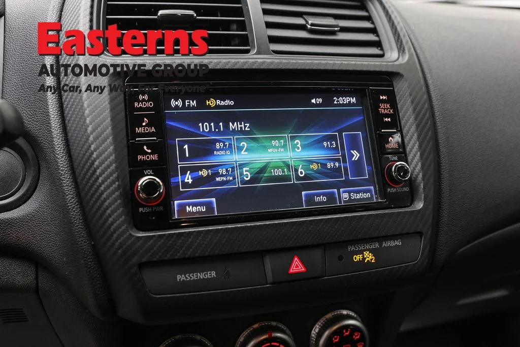 Used 2024 Gray Mitsubishi 2.0 ES image 18