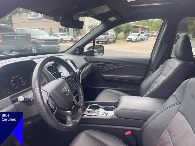 Used 2025  Honda Black Edition image 12