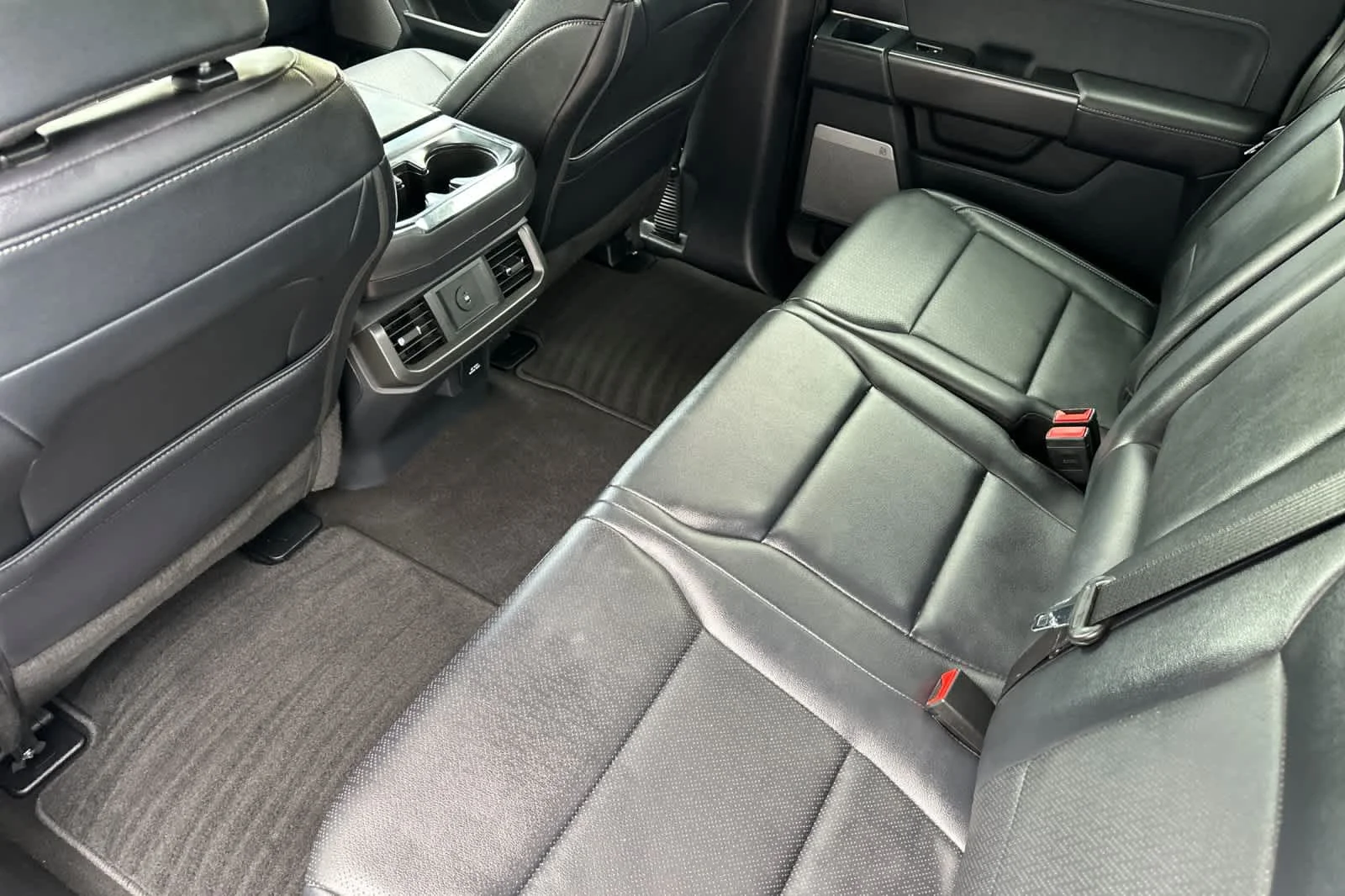 Certified Used 2026 Antimatter Blue Metallic Ford LARIAT image 4