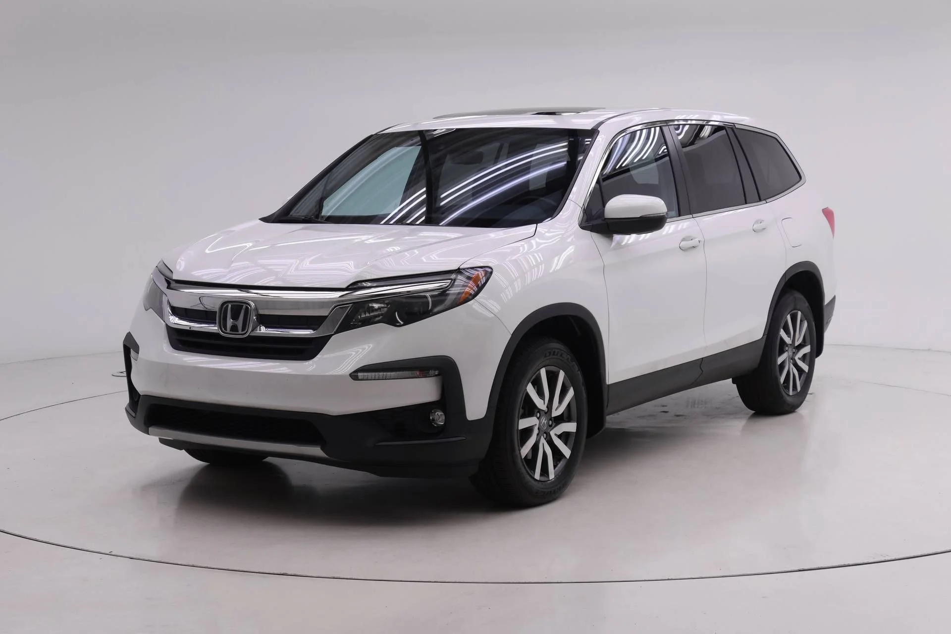 Used 2021 White Honda EX-L image 1
