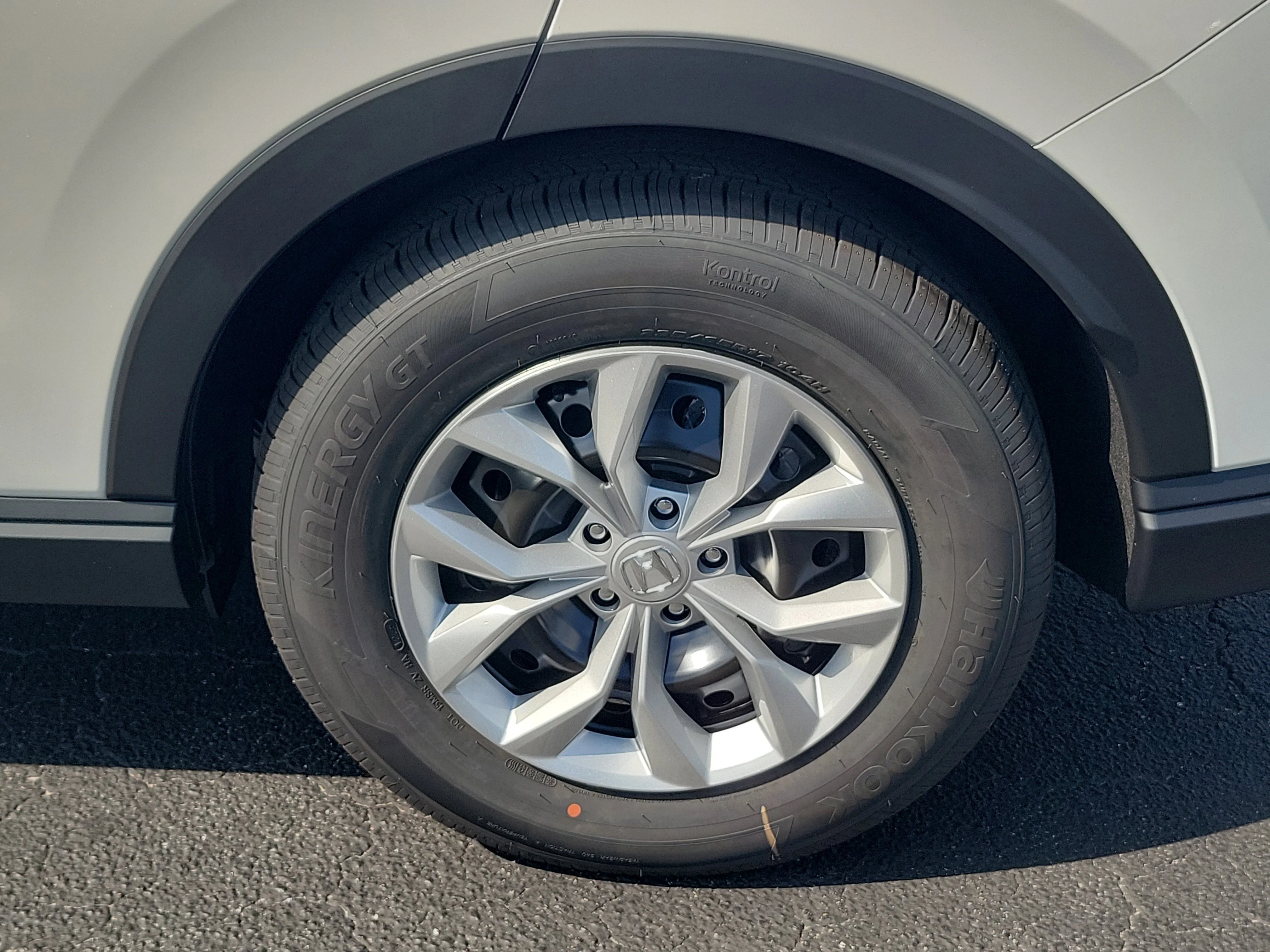 New 2026 Platinum White Pearl Honda LX image 4
