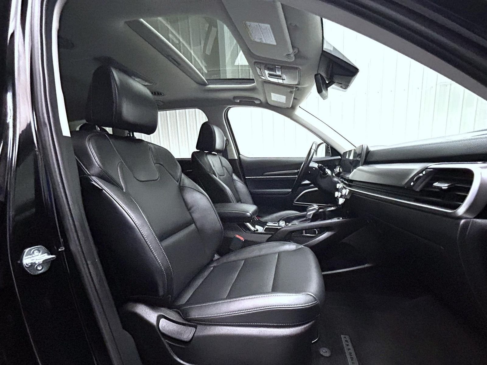 Used 2024 Black Kia S image 15