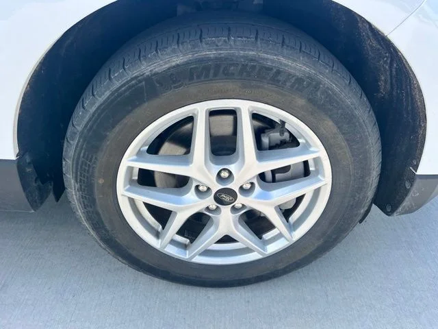 Used 2024 White Ford SEL image 8