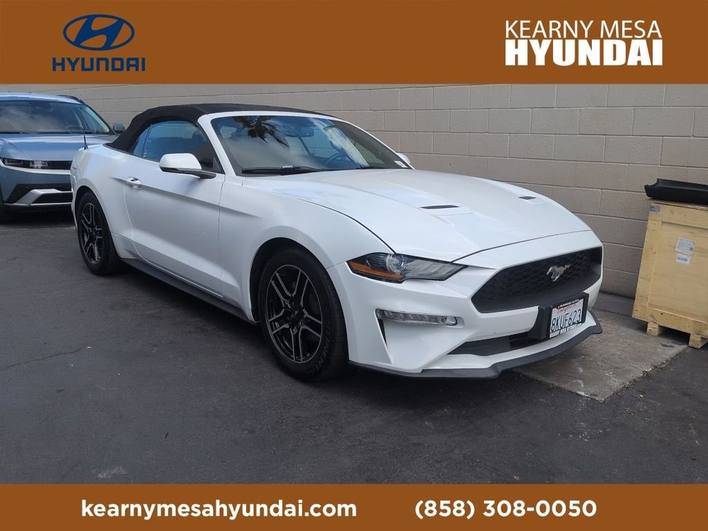 2018 Ford Mustang EcoBoost Convertible Premium's photo