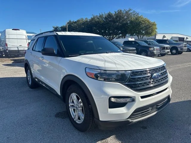 Used 2023 White Ford XLT image 3