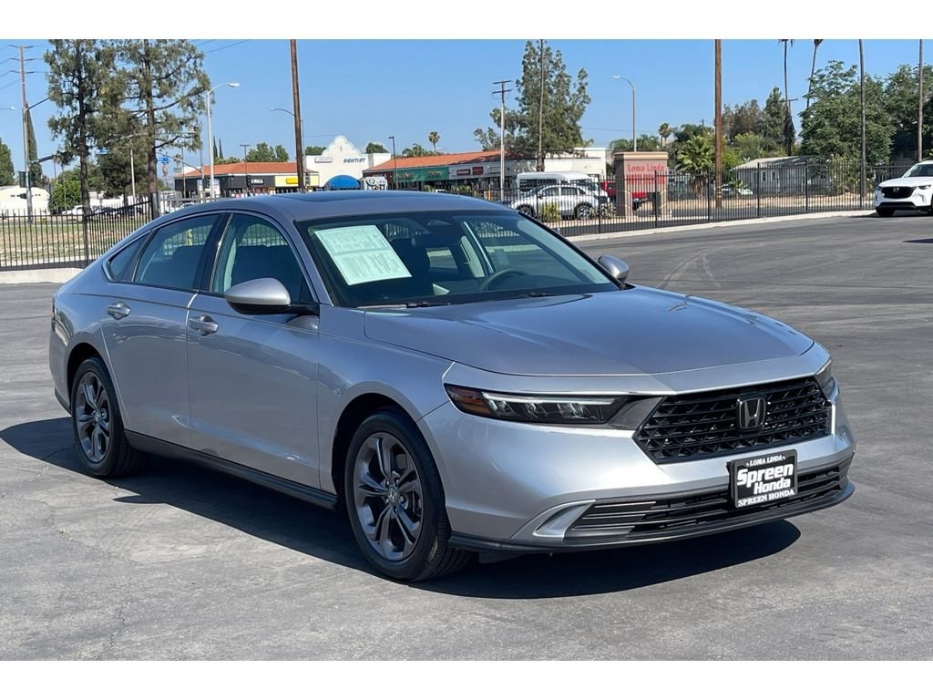 Certified Used 2023 Lunar Silver Metallic Honda EX image 8