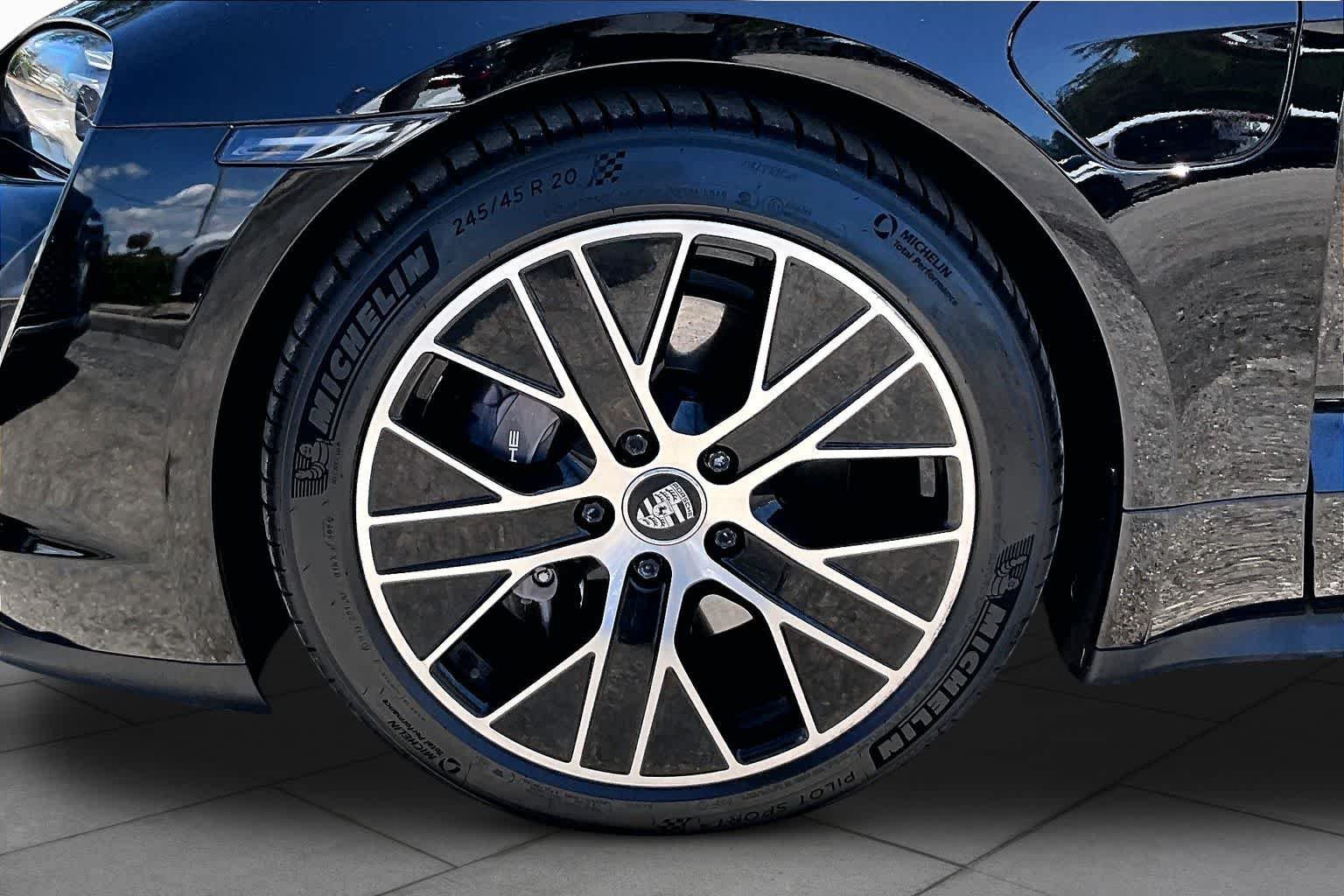 Used 2023 Black Porsche  image 9